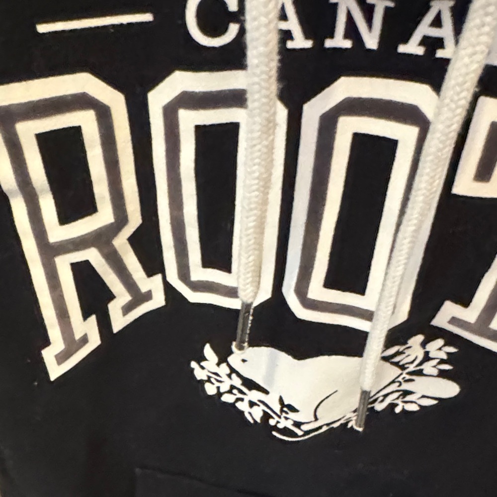 Roots Black and White Men's Sweater - Picture 3 of 3